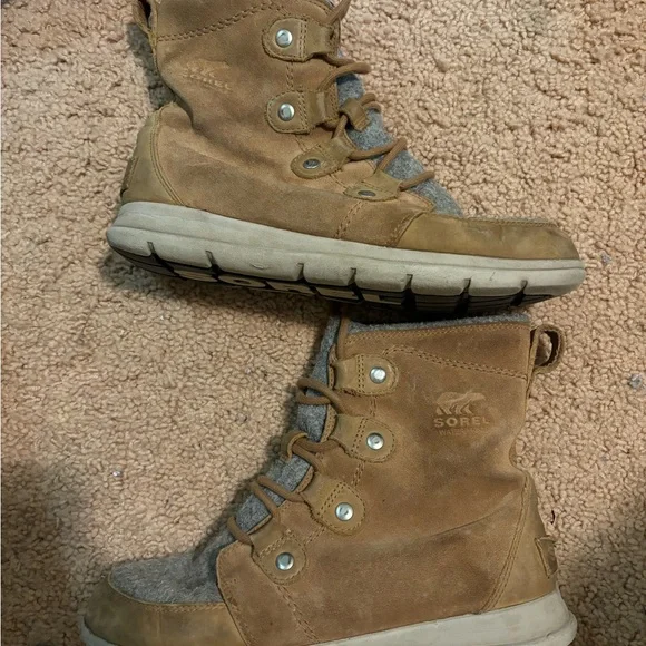 Sorel explore Joan boot. Size 9 - Picture 5 of 8